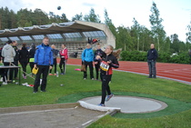 Katja Kaipainen kuularingissä.