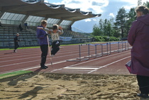 Petteri Laakso hyppäsi 11-vuotiaiden sarjassa P9-sarjan seuraennätyksen 372.