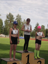 Matin Karnevaaleissa Pinja Hämäläinen voitti 11-vuotiaiden 150 metriä.