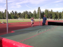 Iitu Purhonen ylitti T9-sarjan korkeudessa metrin haamurajan.