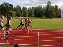 Juvan remontoidun kentän vihkiäiskilpailujen T13 60 metriä.