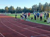 Toisen osakilpailun päättävät pitkät viestit, joissa tilanteet perinteisesti vaihtuvat kiivaaseen tahtiin.