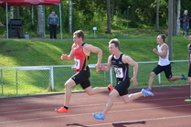 Santeri Örn ja Joonas Liukkonen Matin karnevaalien satasella.