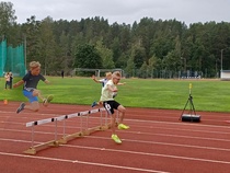 Jami Piispa voittaa P11-sarjan piirinmestaruuden pika-aidoissa.