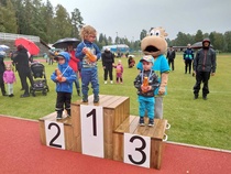 Juvan Urheilijat järjestää perinteisesti Hippokisat yhteistyössä Osuuspankin kanssa. Kisoissa on pienen urheilujuhlan tuntua eikä sieltä puutu vauhtia ja vaarallisia tilanteita.
